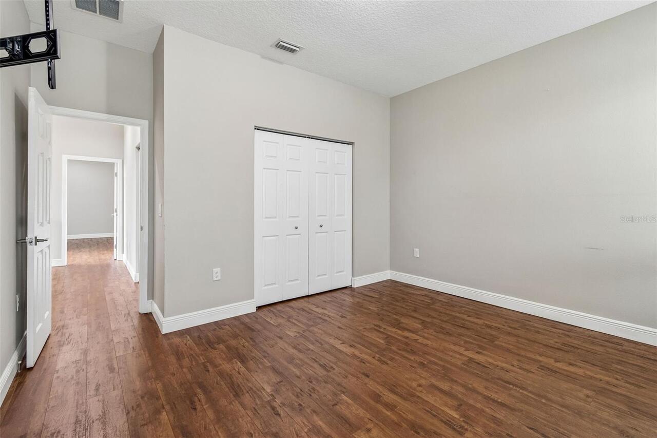 Listing Photo 34