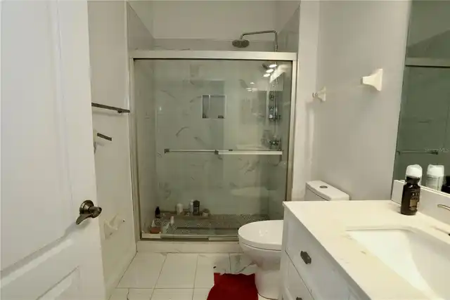 Listing Photo 12