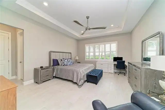 Listing Photo 32