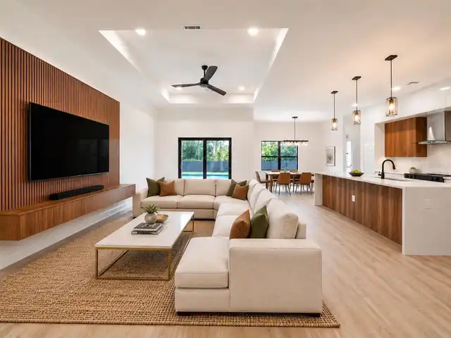 Listing Photo 7