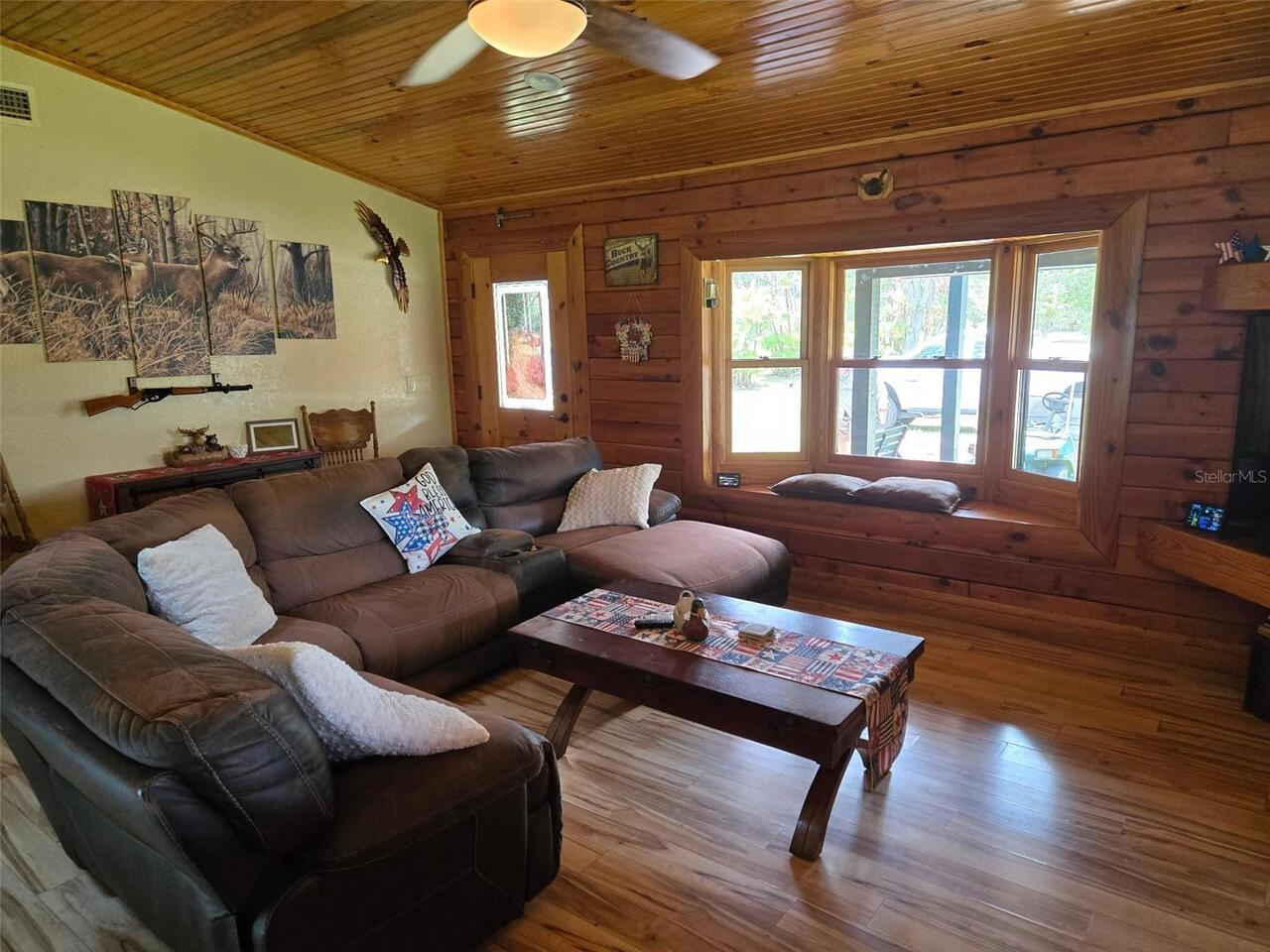Listing Photo 7