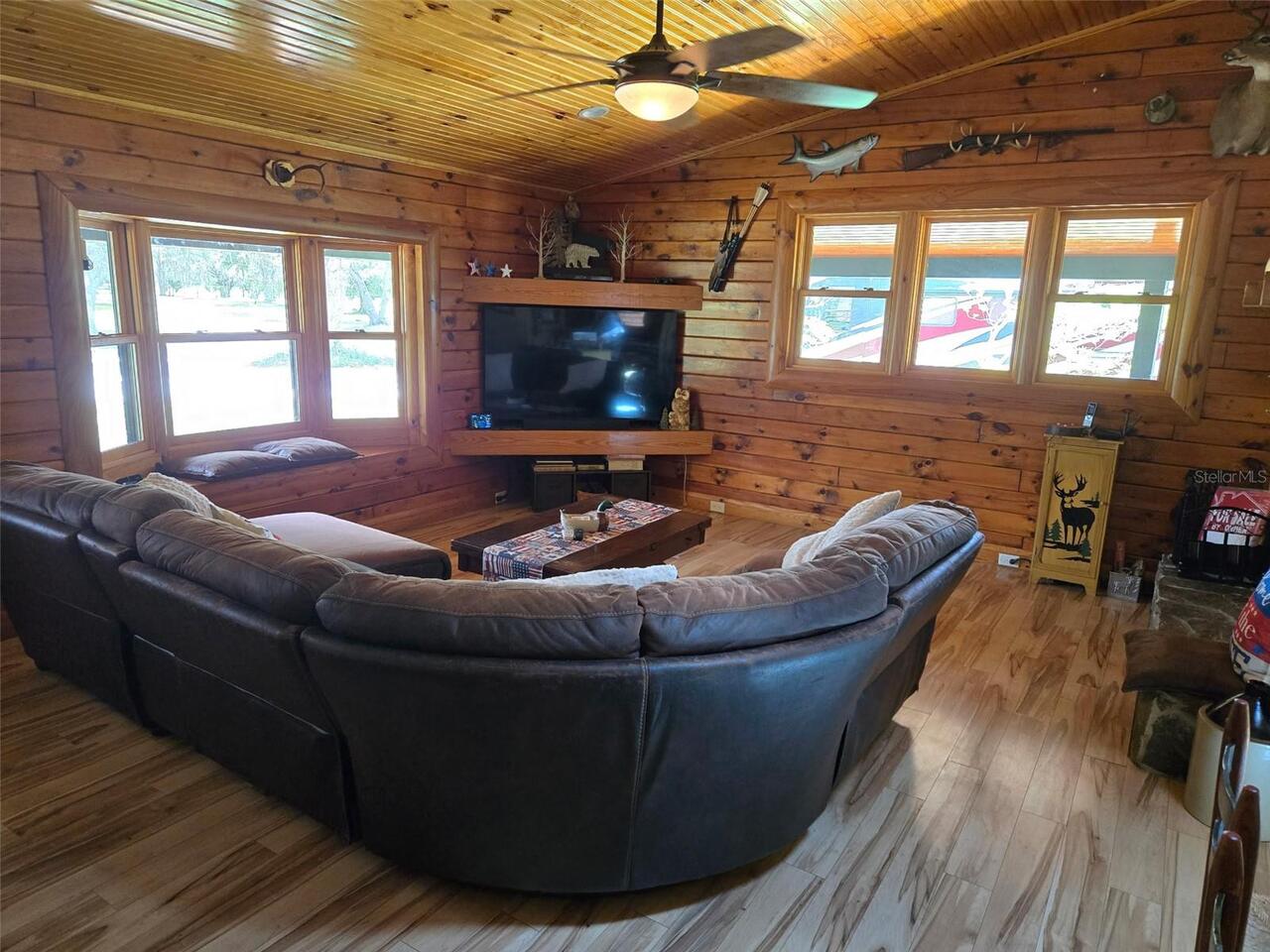 Listing Photo 8