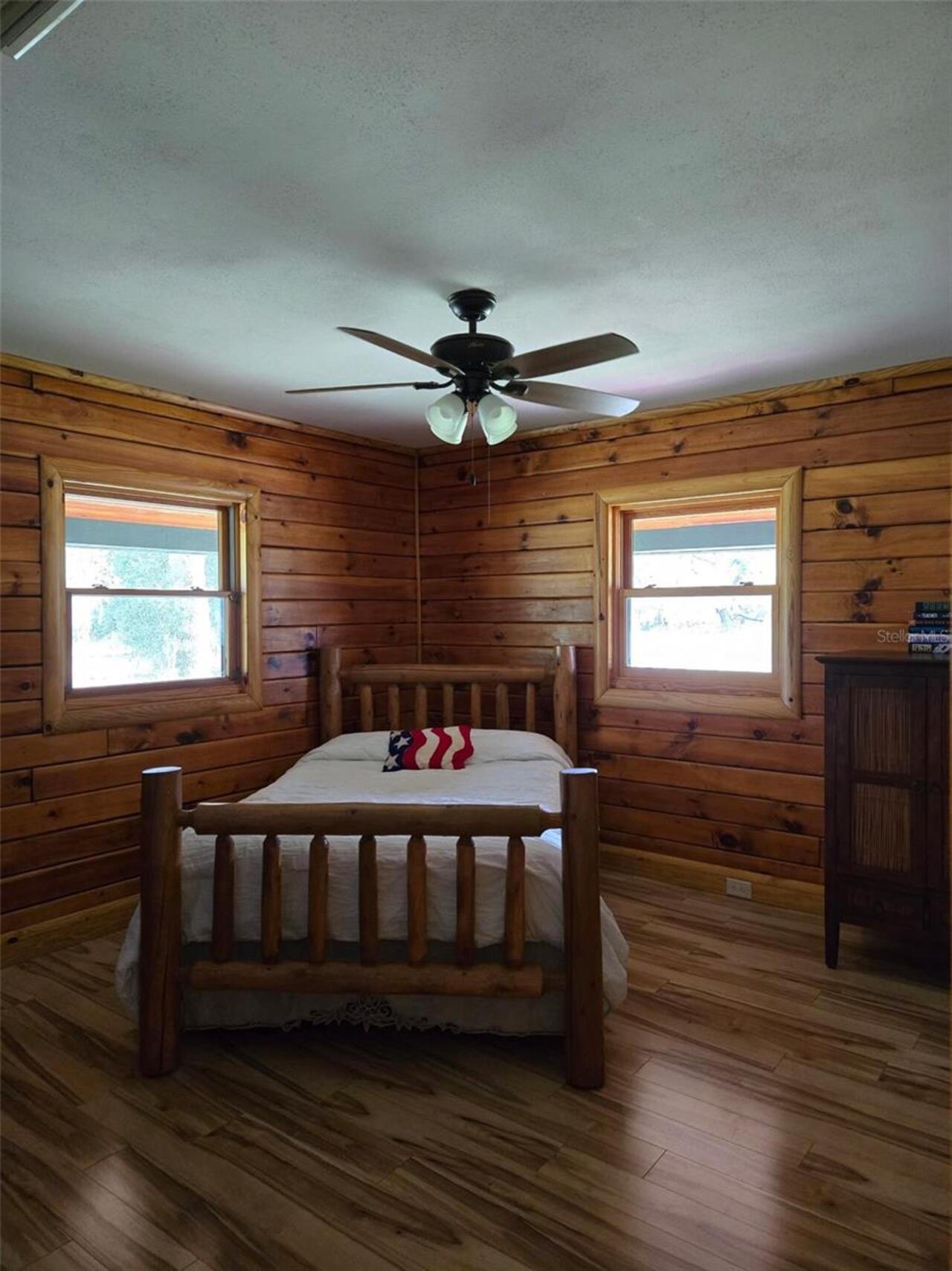 Listing Photo 11