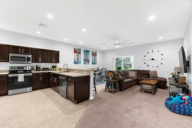Listing Photo 15