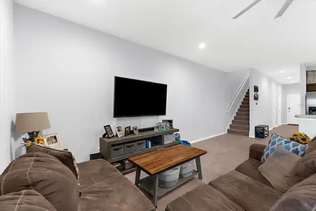 Listing Photo 18