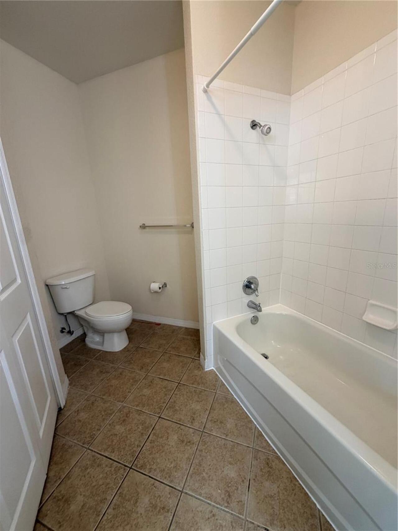 Listing Photo 14