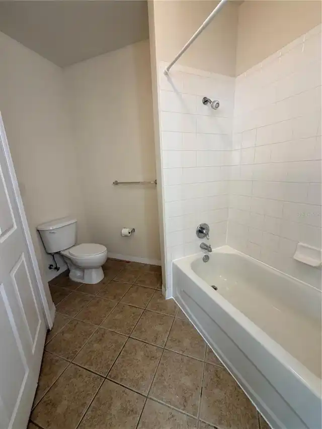 Listing Photo 14