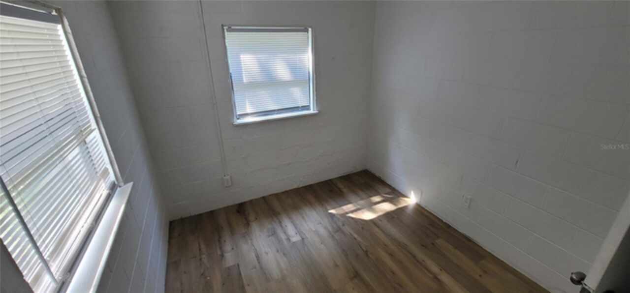 Listing Photo 7