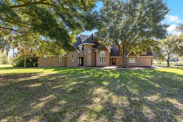 Listing Photo 17