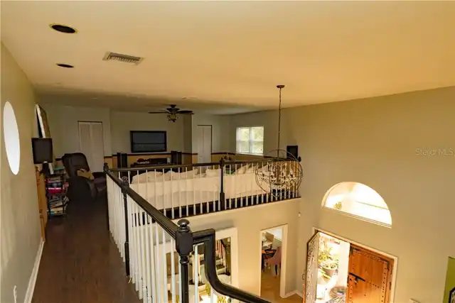 Listing Photo 17