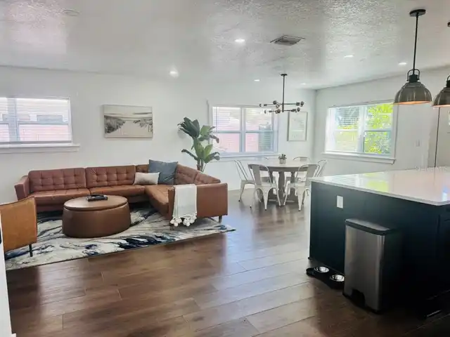 Listing Photo 10