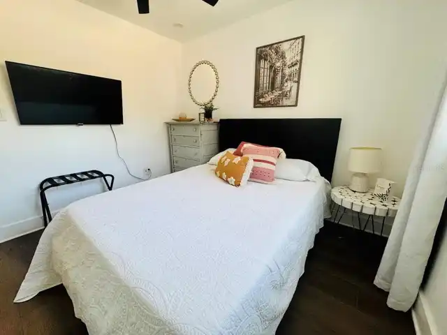 Listing Photo 23