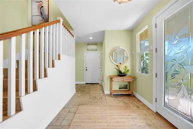 Listing Photo 11