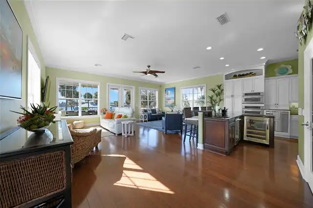 Listing Photo 25