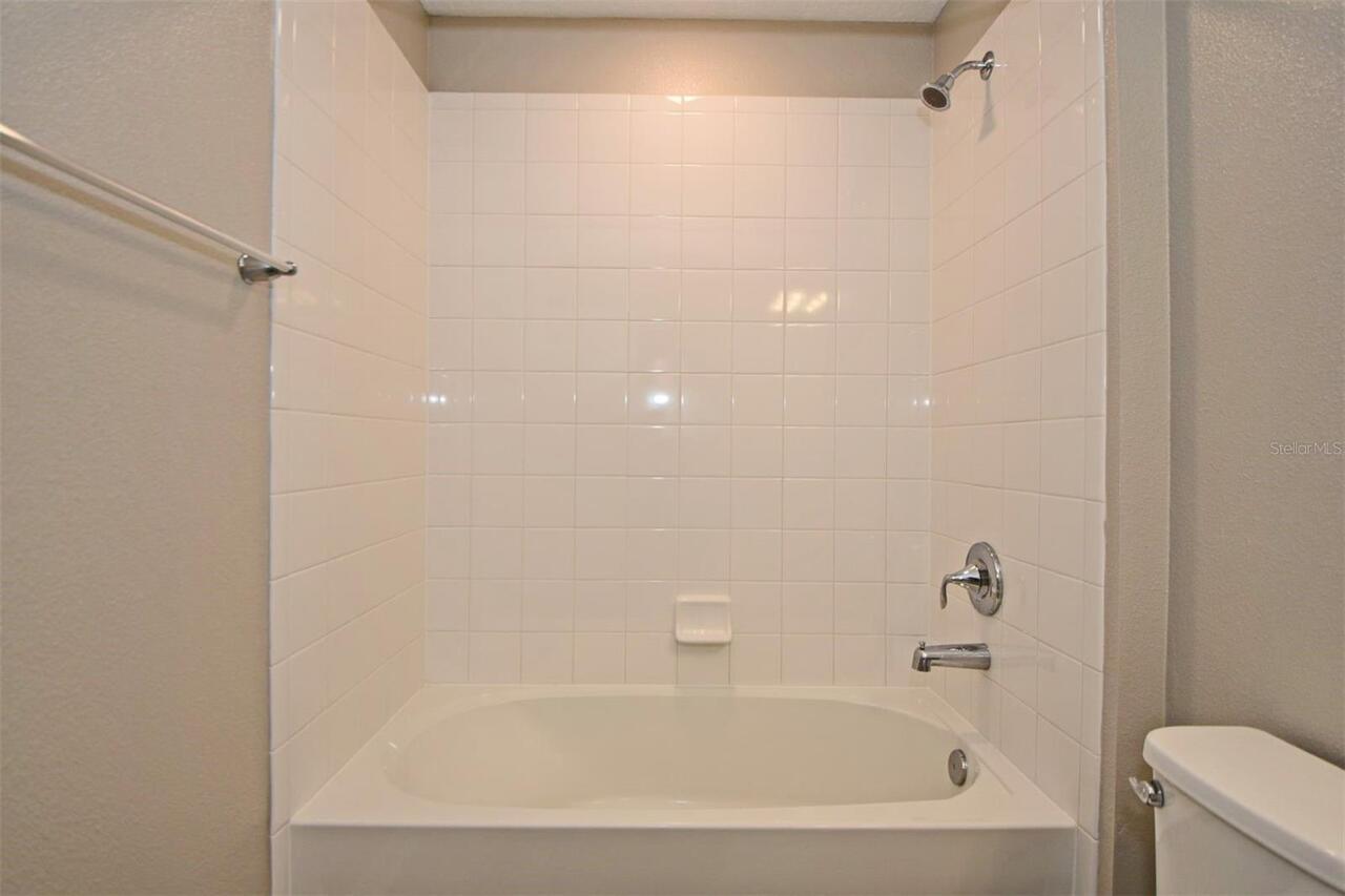Listing Photo 14