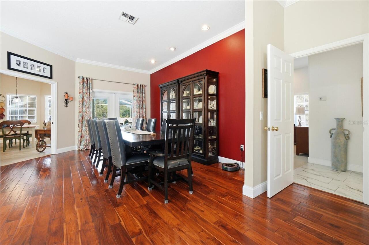 Listing Photo 12