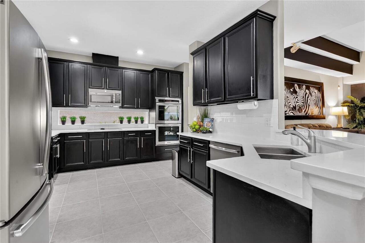 Listing Photo 12