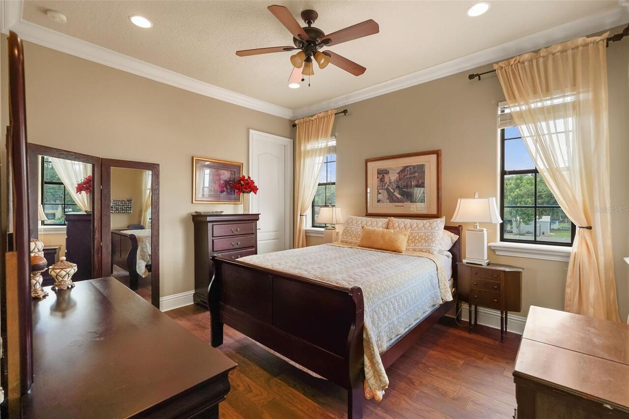 Listing Photo 33