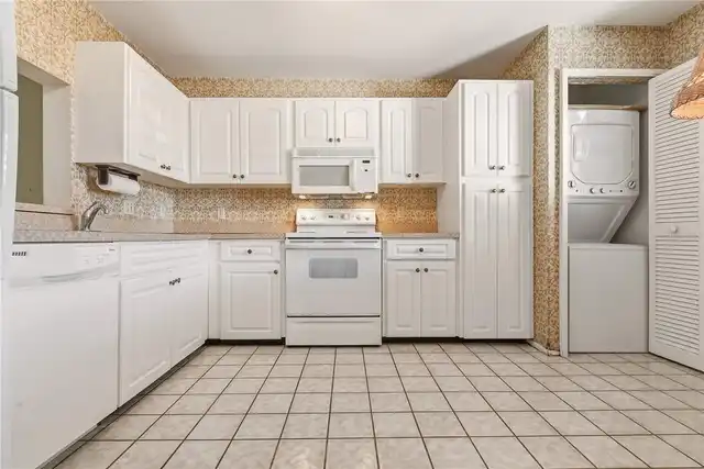 Listing Photo 15