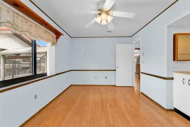 Listing Photo 33