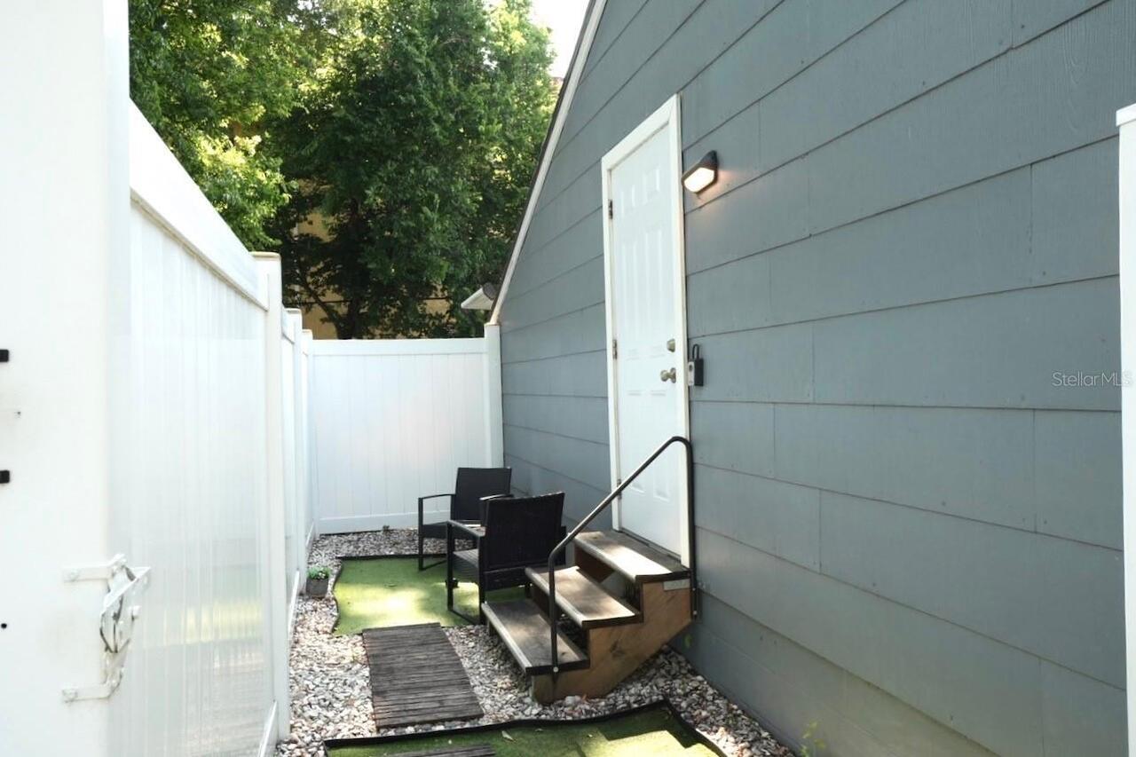 Listing Photo 17