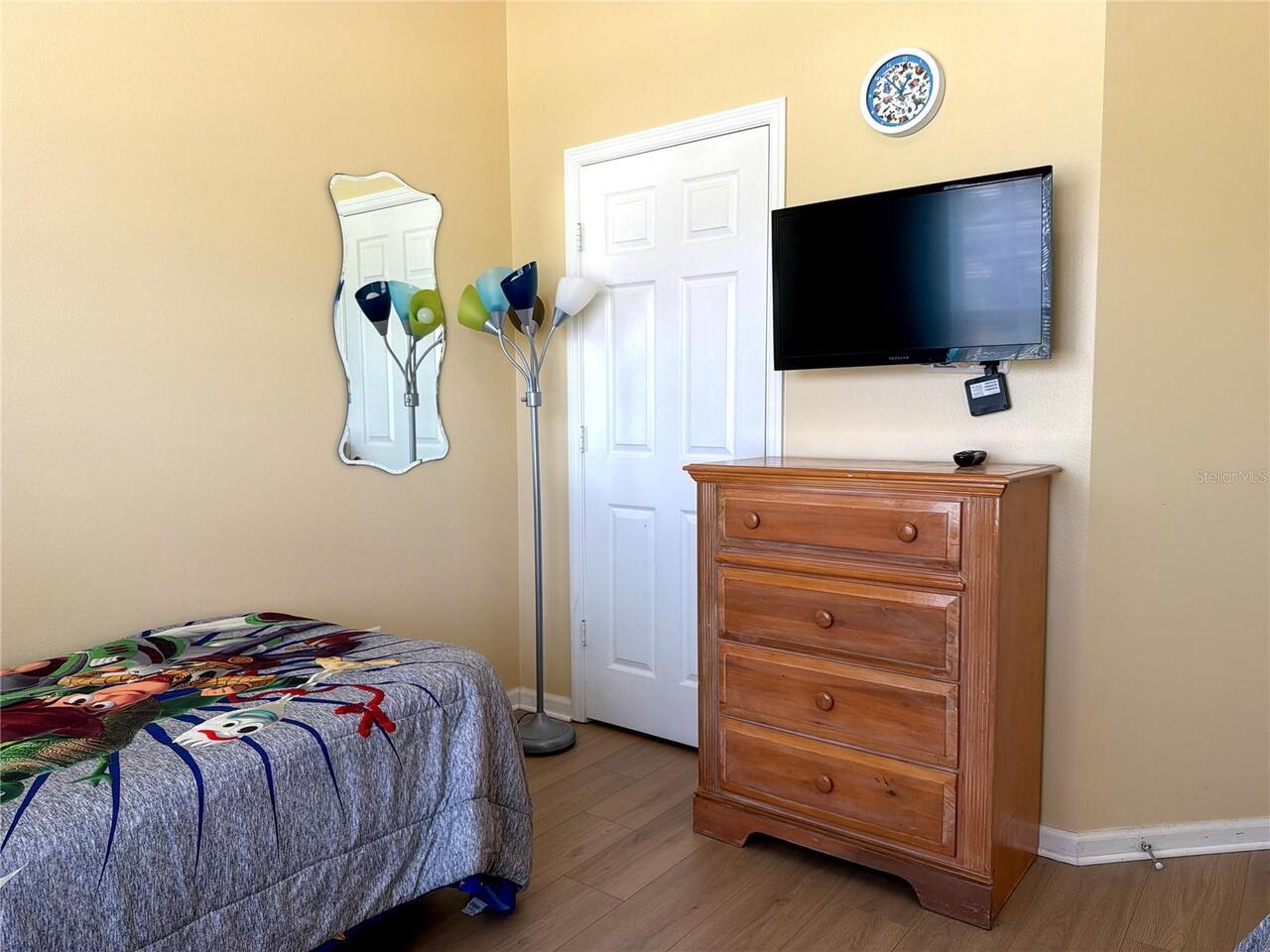 Listing Photo 17