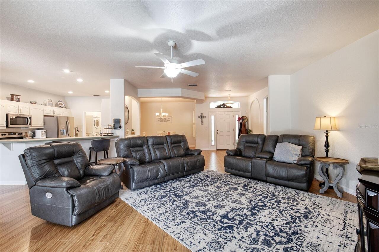 Listing Photo 16