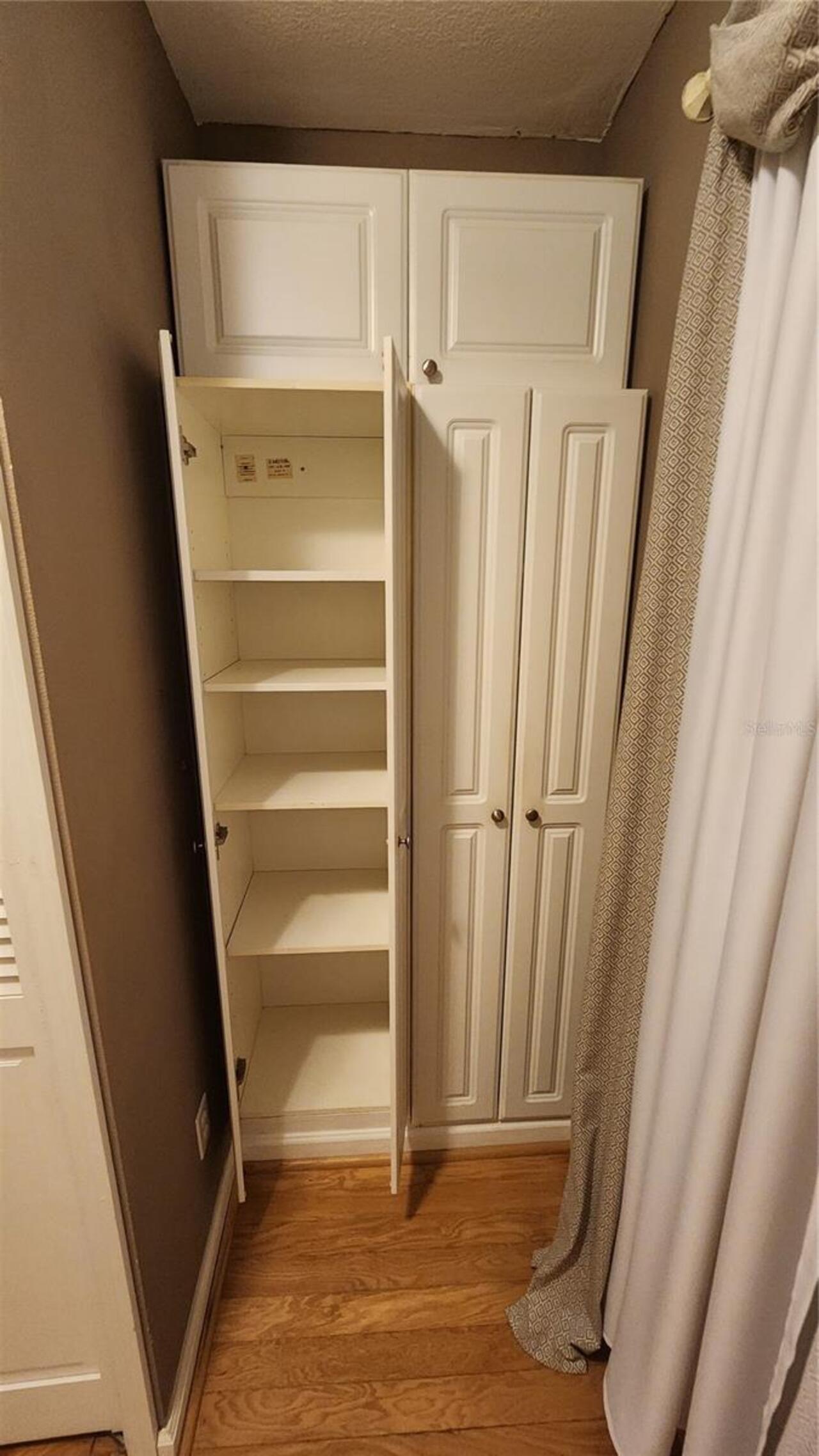 Listing Photo 10