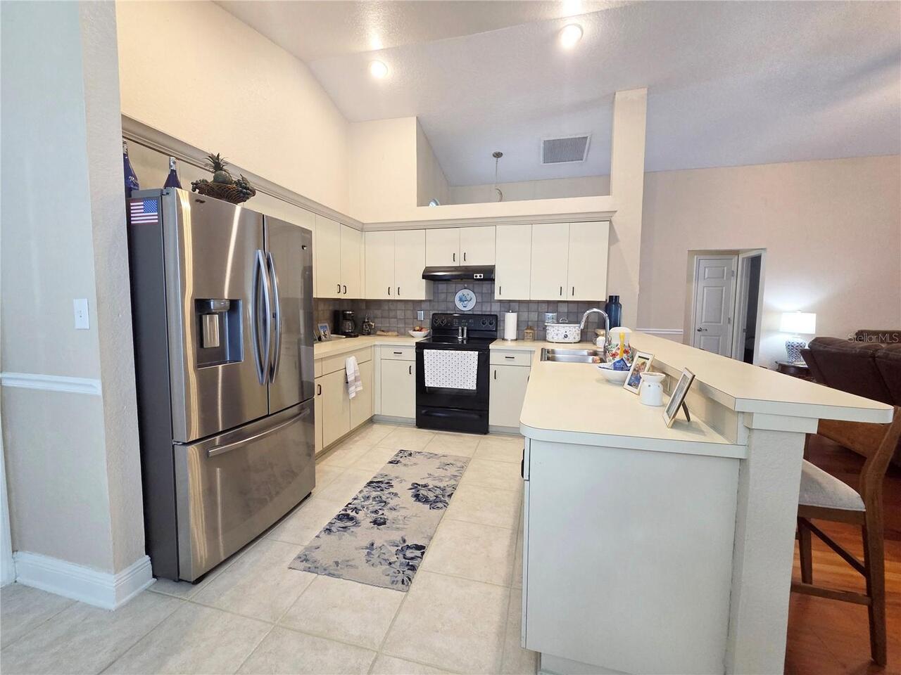 Listing Photo 8