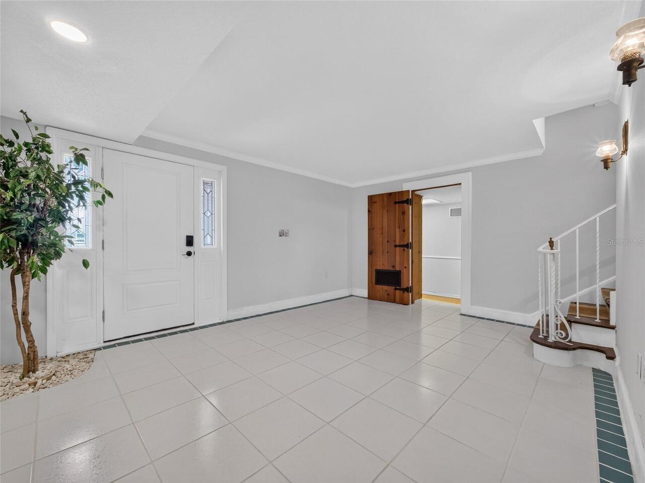 Listing Photo 8