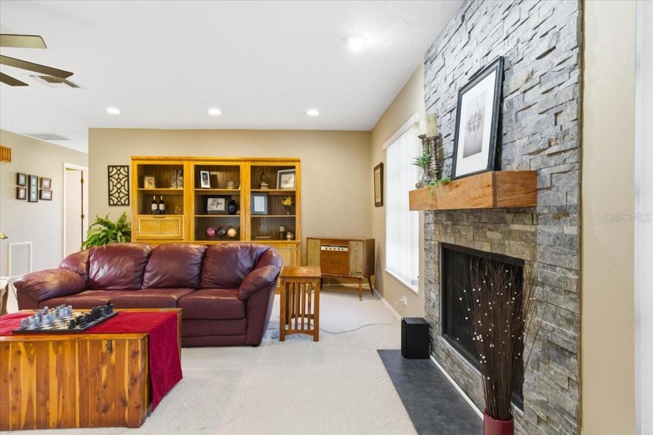Listing Photo 14