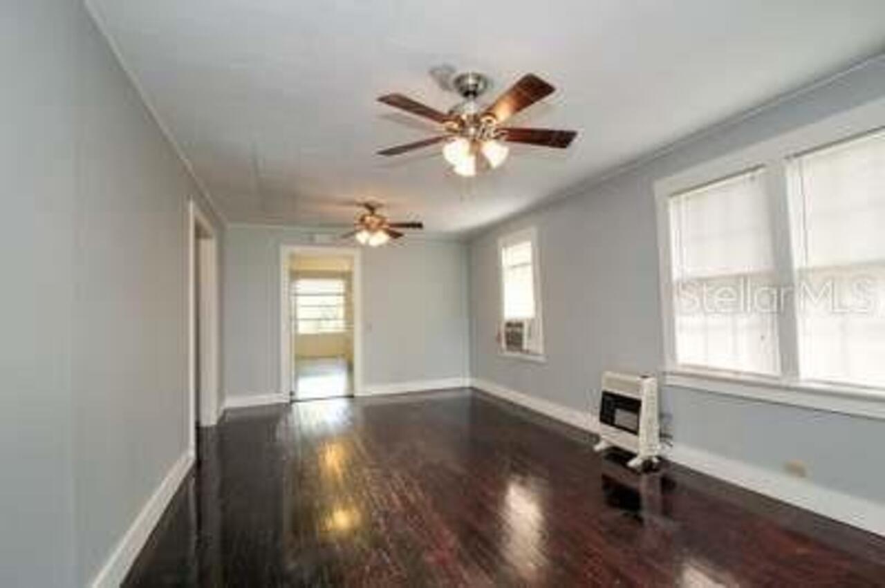 Listing Photo 16
