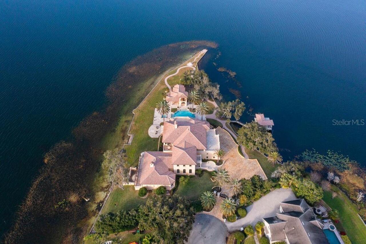 6BR, Home, 7BA, $9,900,000
Read More