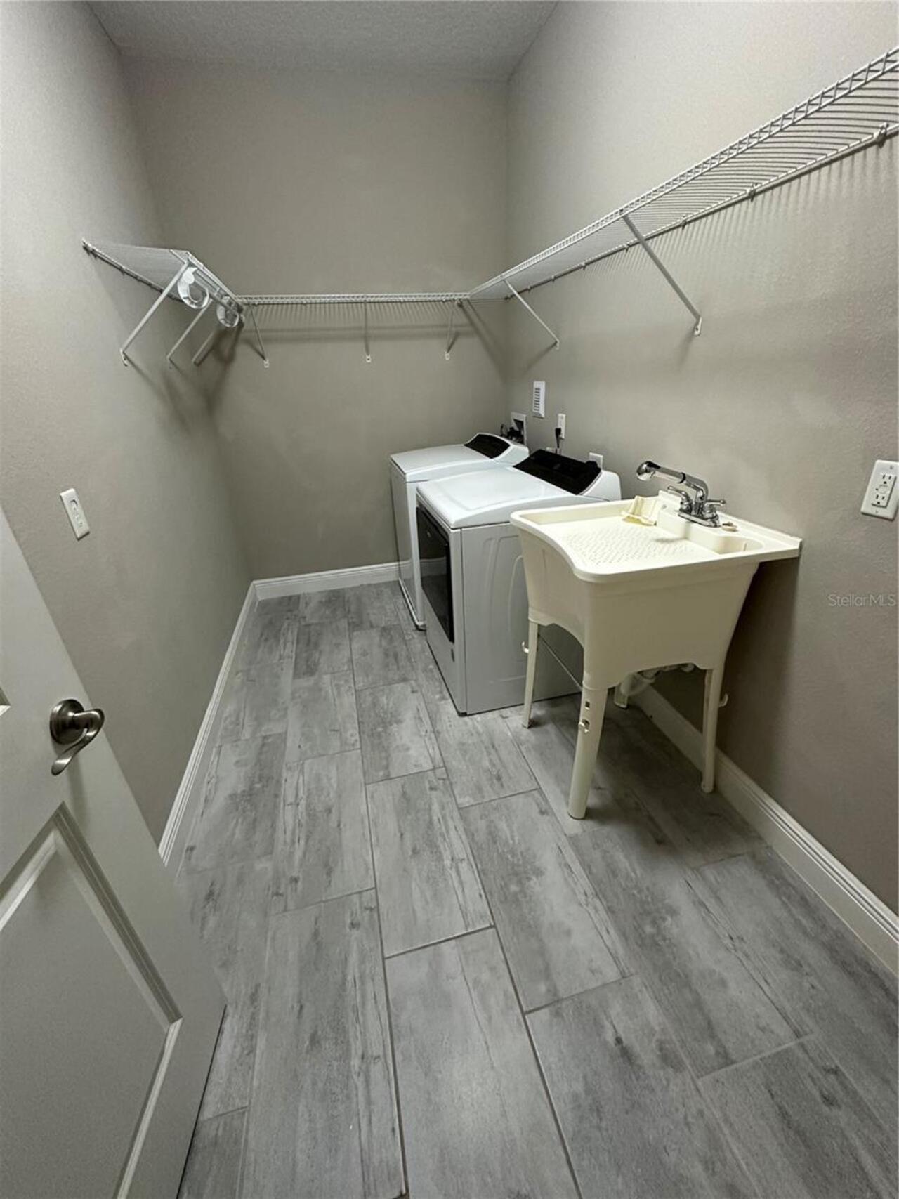 Listing Photo 14
