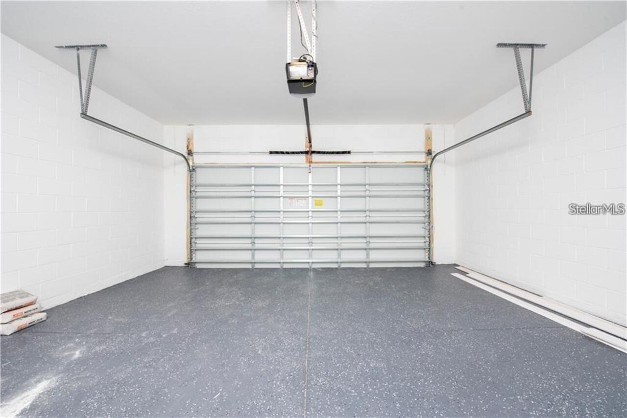 Listing Photo 12