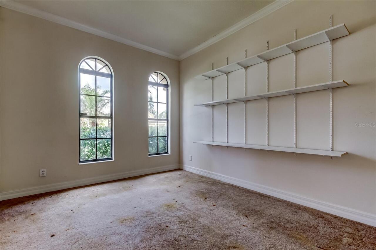 Listing Photo 9