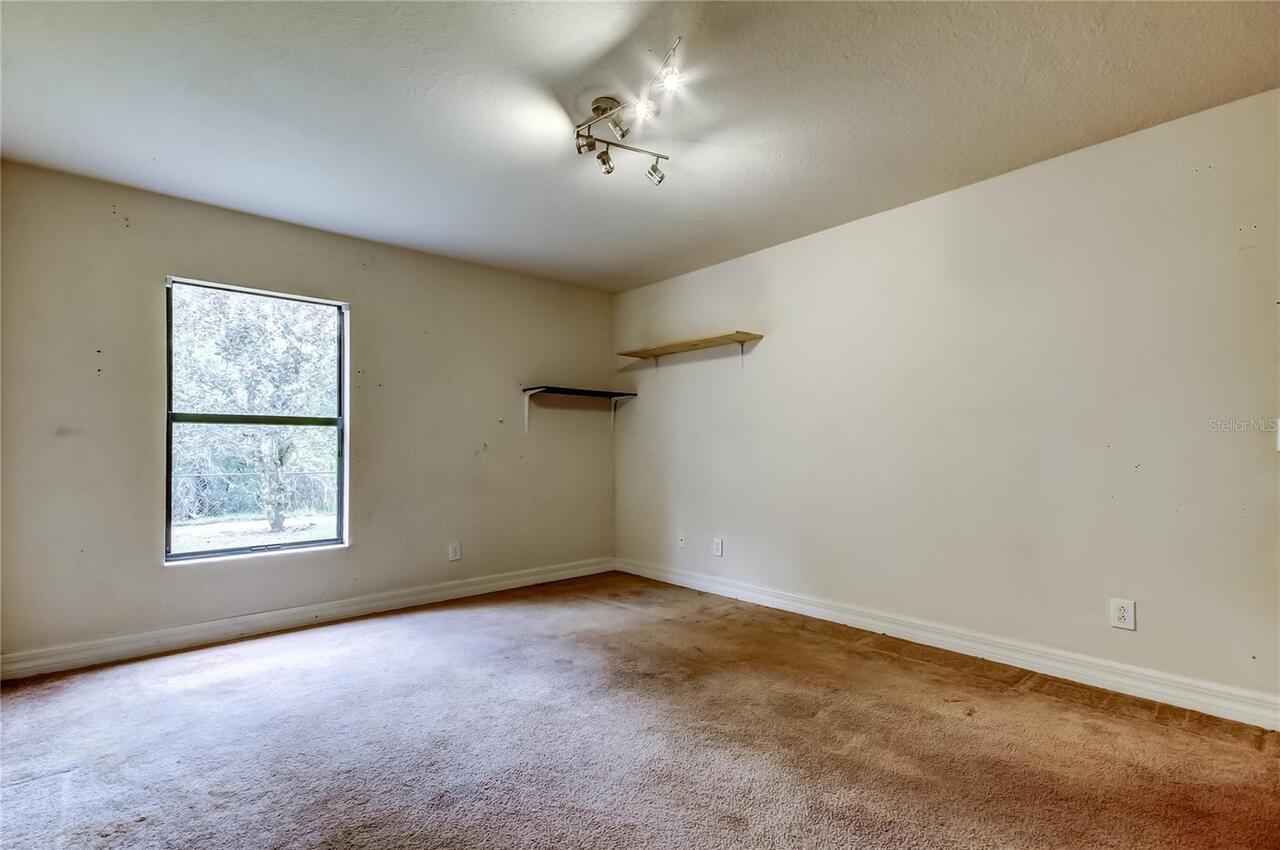 Listing Photo 28