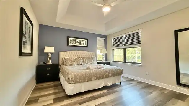 Listing Photo 22