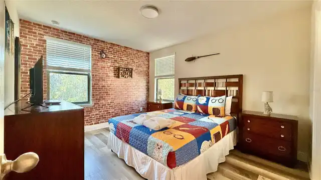 Listing Photo 37