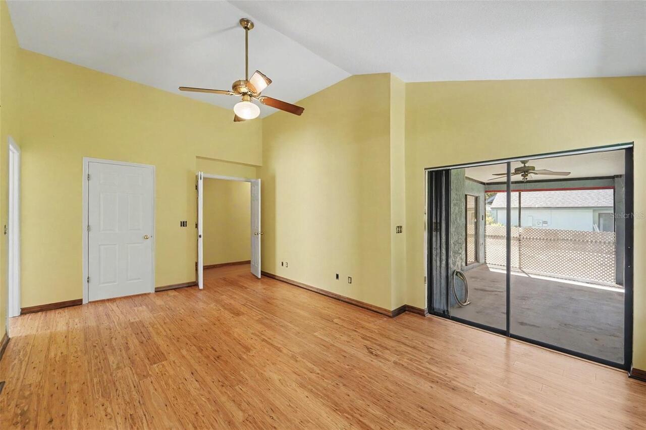Listing Photo 14