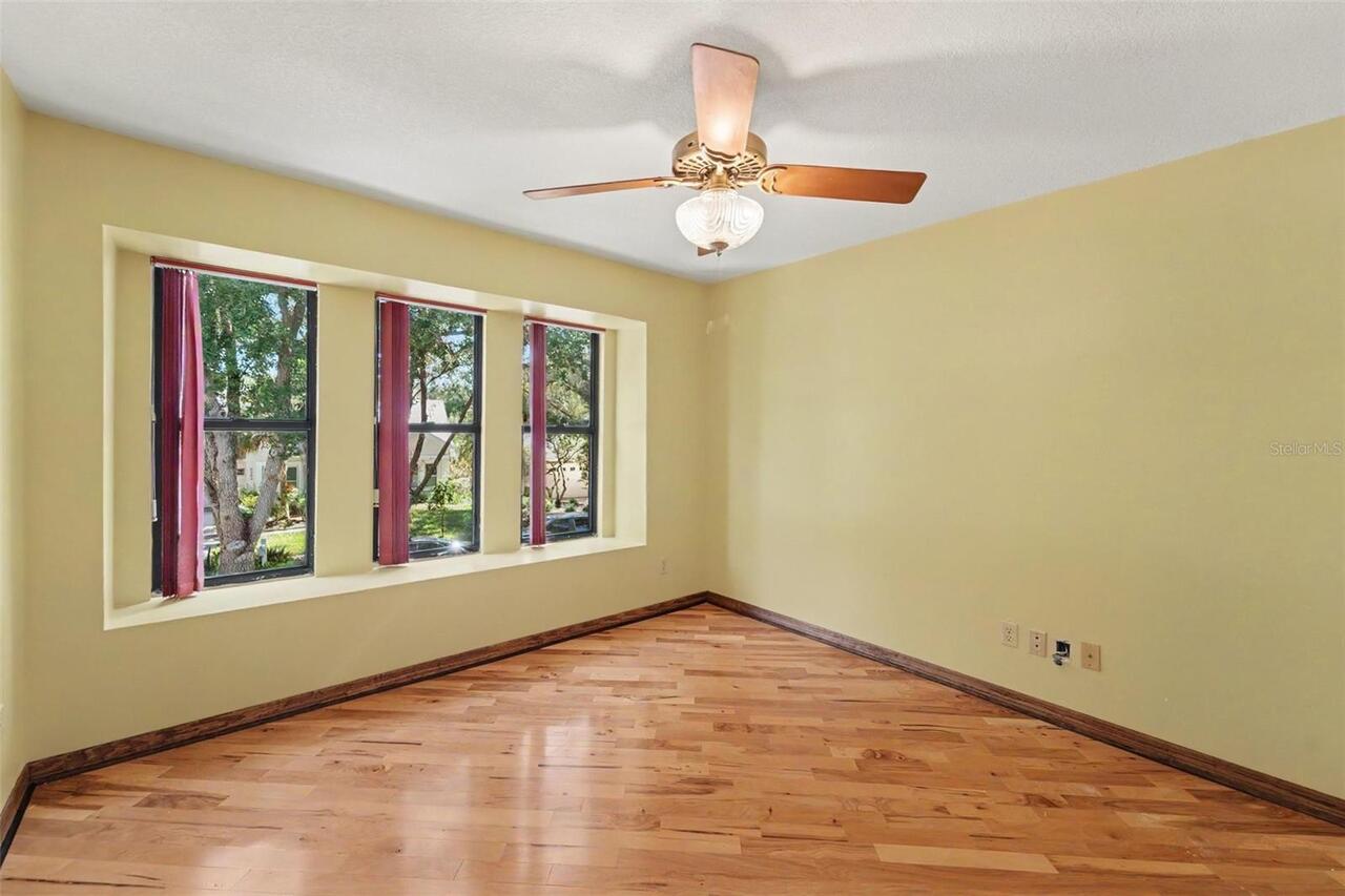 Listing Photo 17