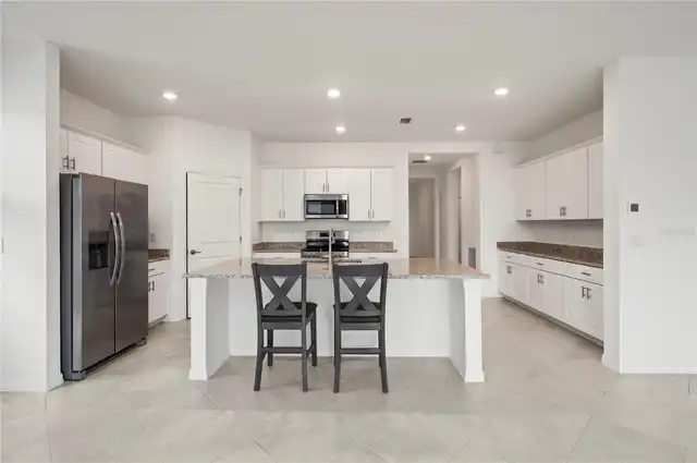Listing Photo 10