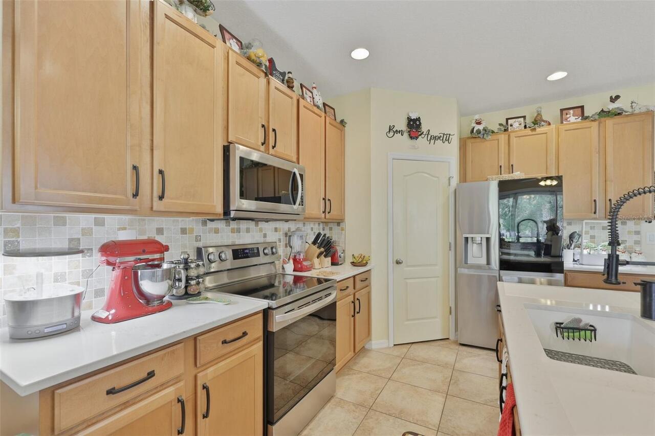 Listing Photo 10