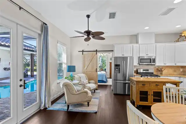 Listing Photo 19
