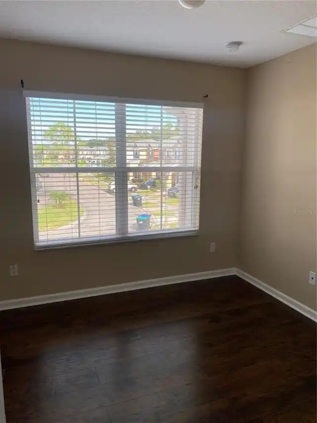 Listing Photo 23