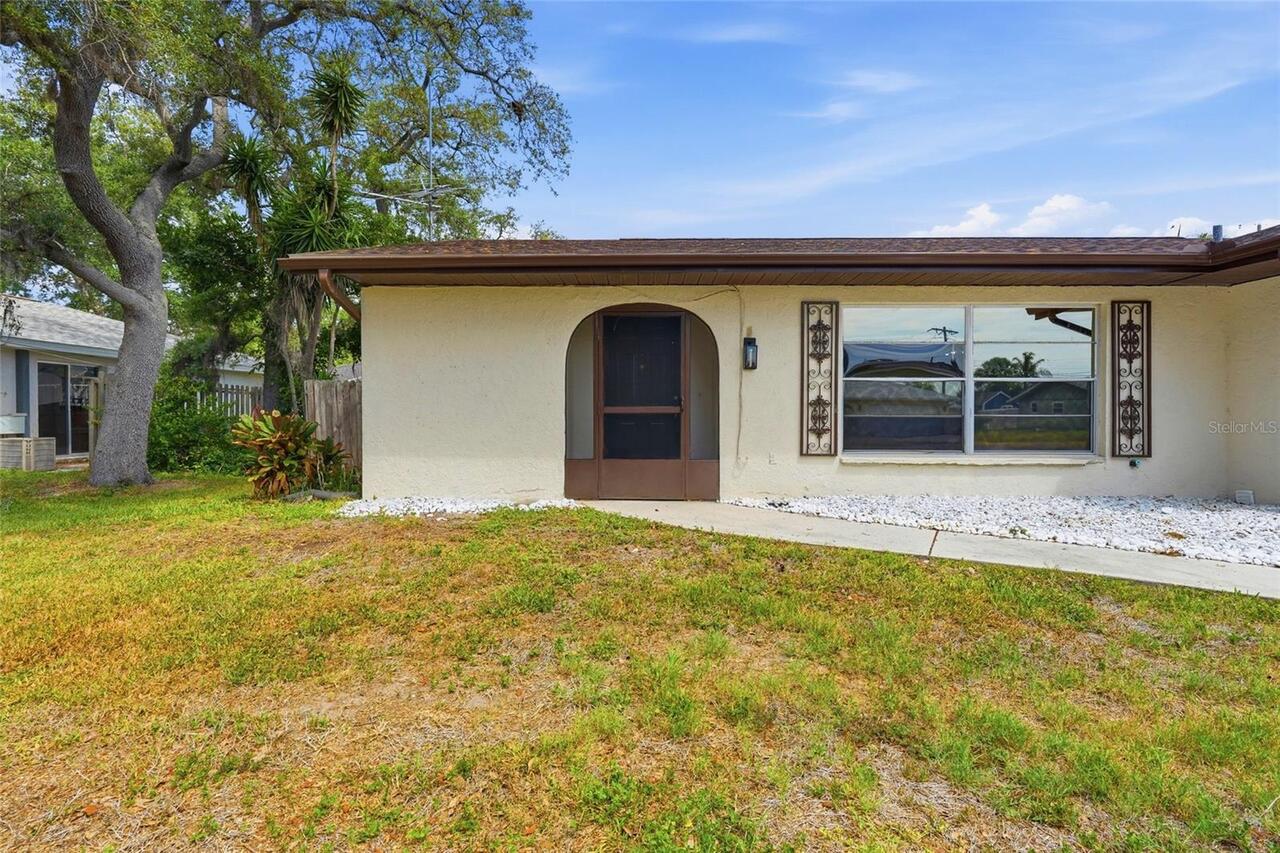 Listing Photo 8