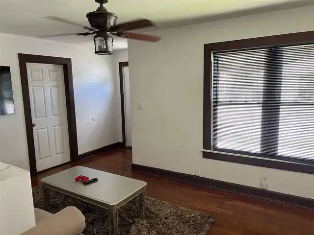 Listing Photo 5