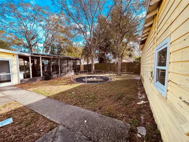 Listing Photo 17