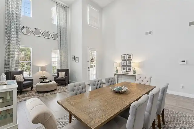 Listing Photo 12
