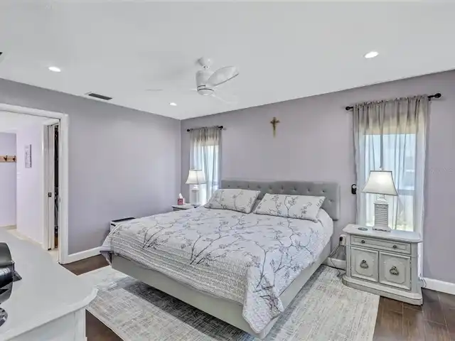 Listing Photo 22